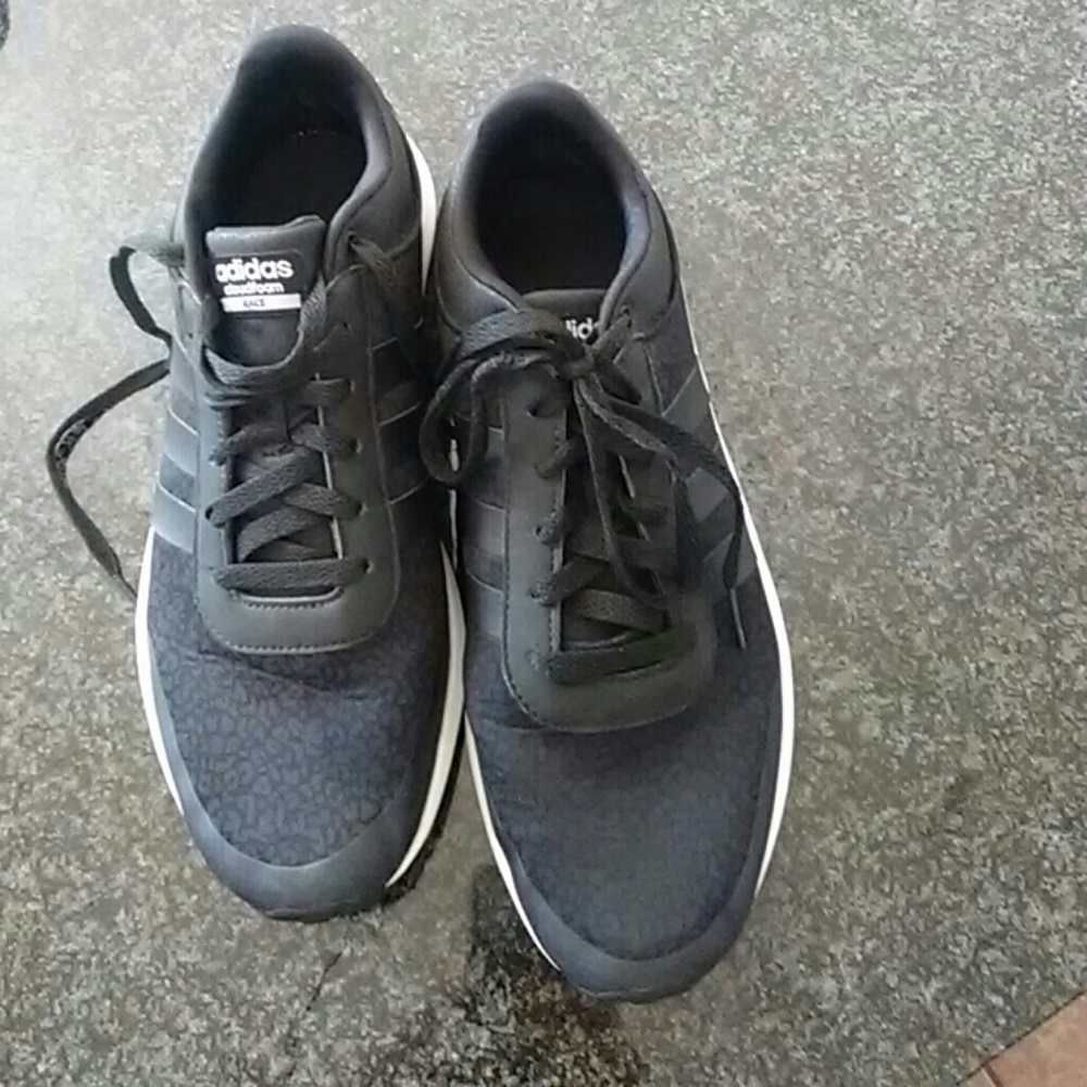 Adidas cloud form race tennis shoes men's